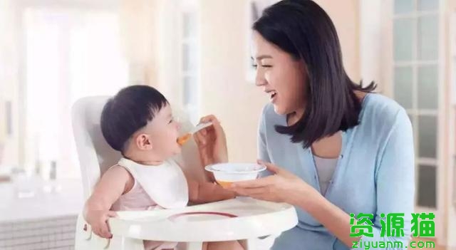 刚出生的宝宝多久喂一次奶量多少（宝宝应该吃多少奶）(6)