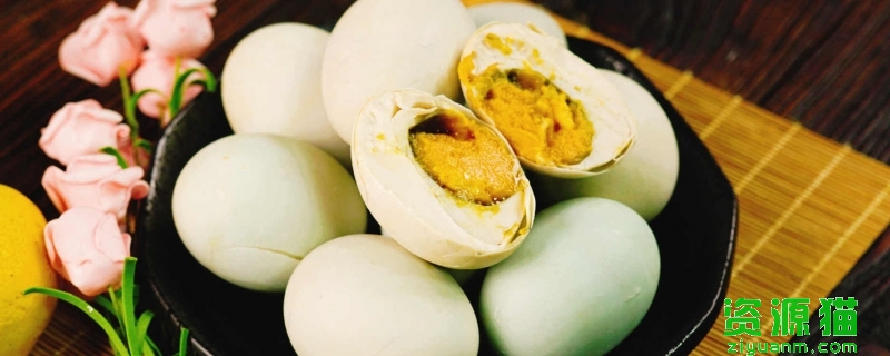 咸蛋的蛋黄为什么会出油 腌制咸鸭蛋为什么不选鸡蛋