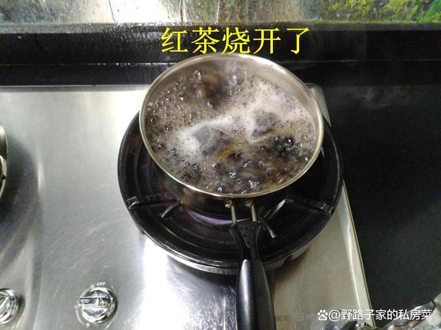 奶茶加热方法图解(奶茶店买的奶茶凉了怎么加热喝)